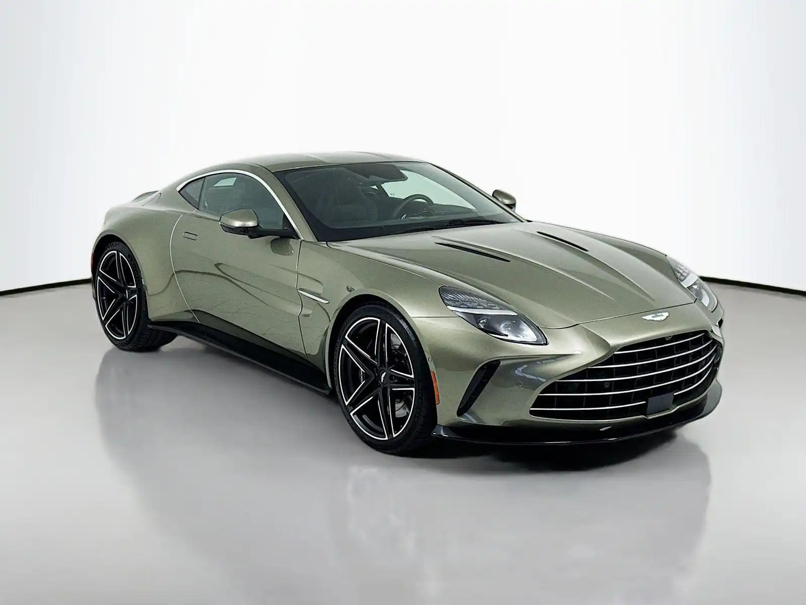 2025 Aston Martin Vantage 4.0 V8 AUTO's photo
