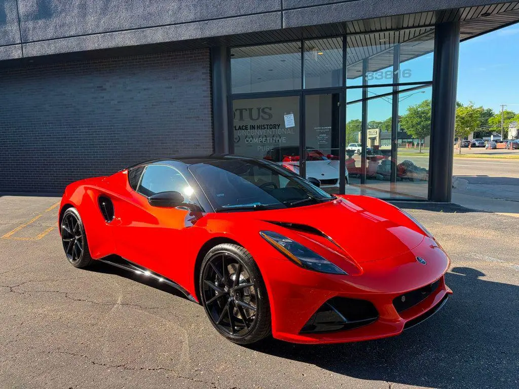 2026 Lotus Emira undefined photo 3