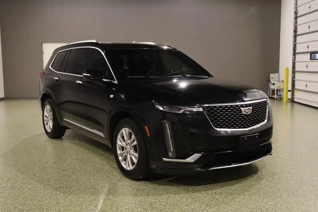 2023 Cadillac XT6 Sport 4WD Auto's photo