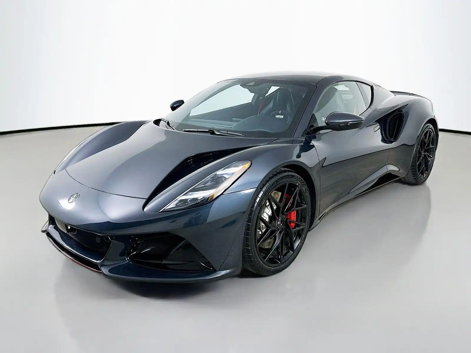 2026 Lotus Emira's photo