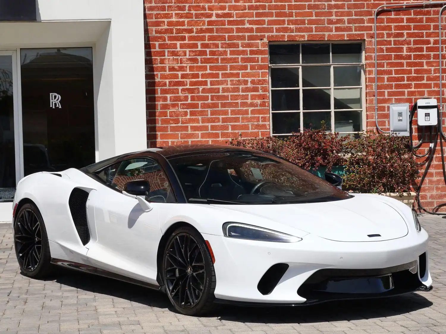 2023 McLaren GT Base's photo