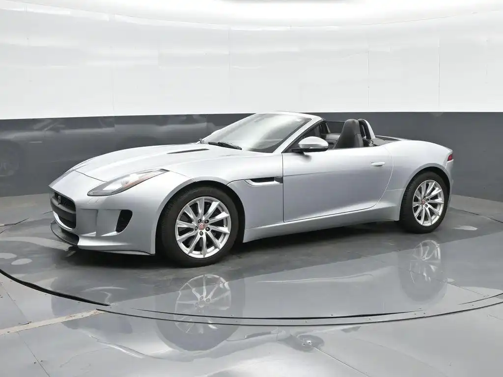 2016 Jaguar F-TYPE Convertible's photo