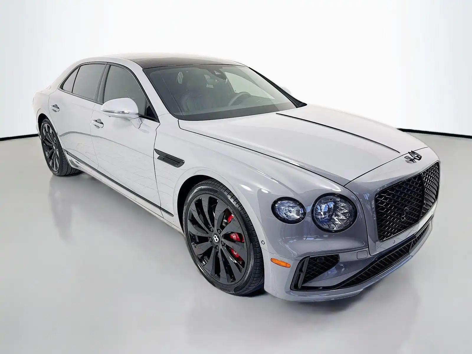 2026 Bentley Flying Spur's photo