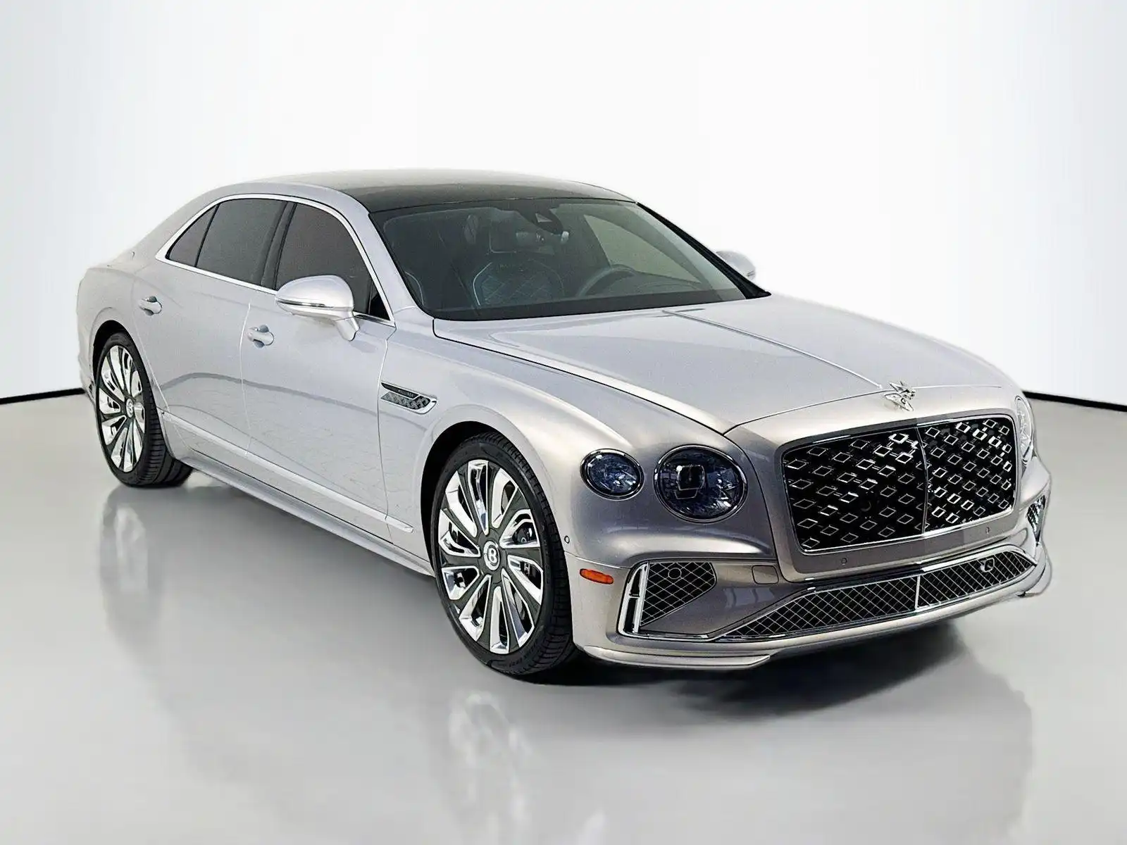 2025 Bentley Flying Spur Speed's photo