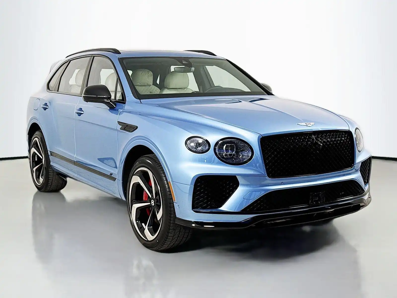 2025 Bentley Bentayga V8 S's photo
