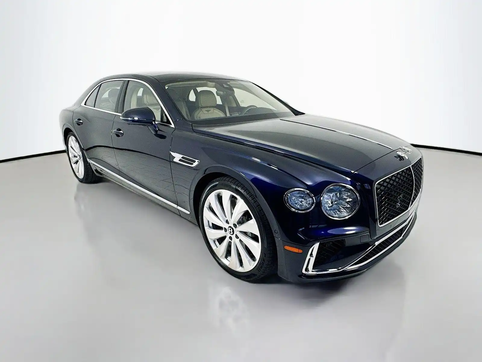 2026 Bentley Flying Spur's photo