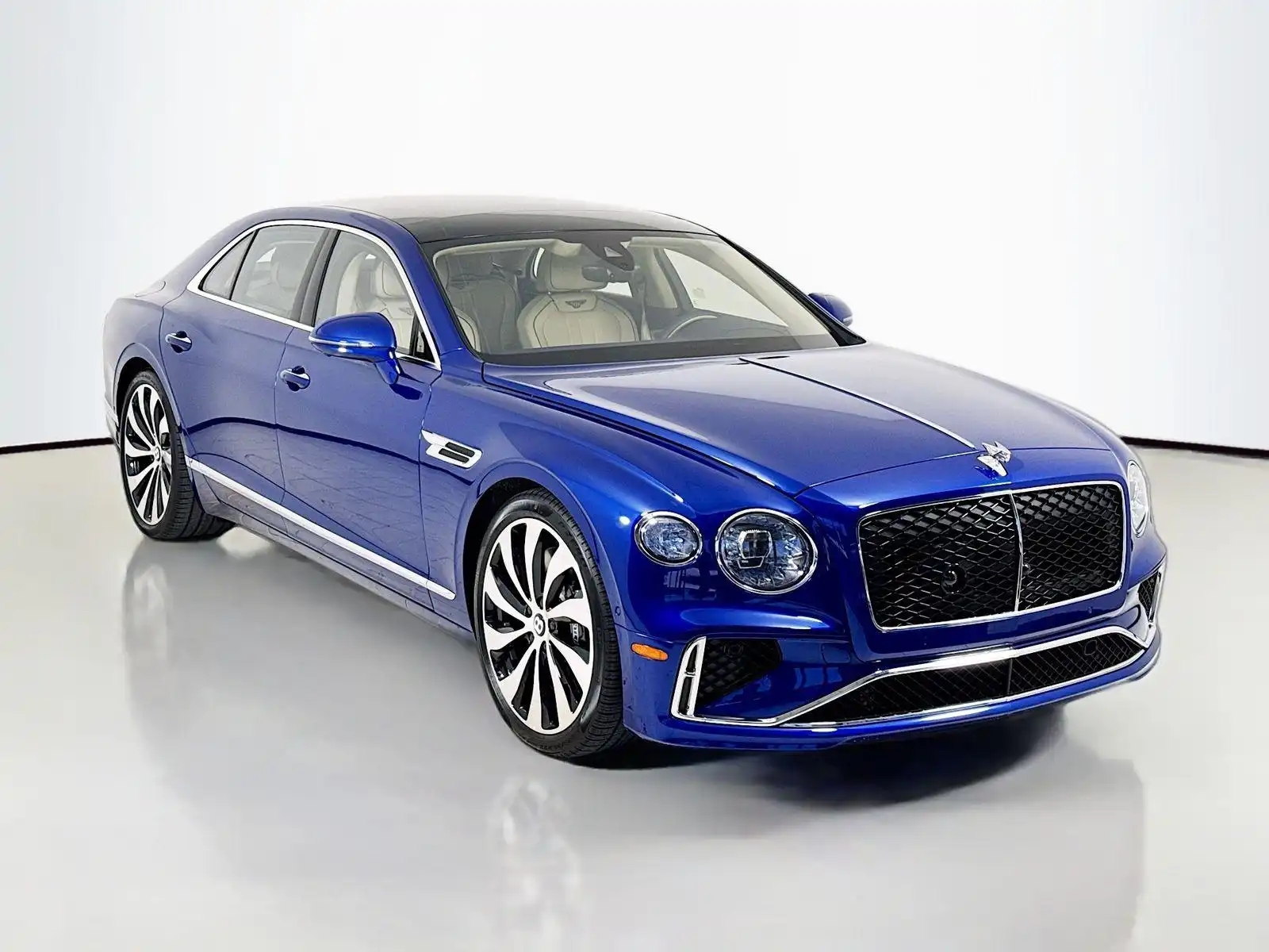 2026 Bentley Flying Spur's photo