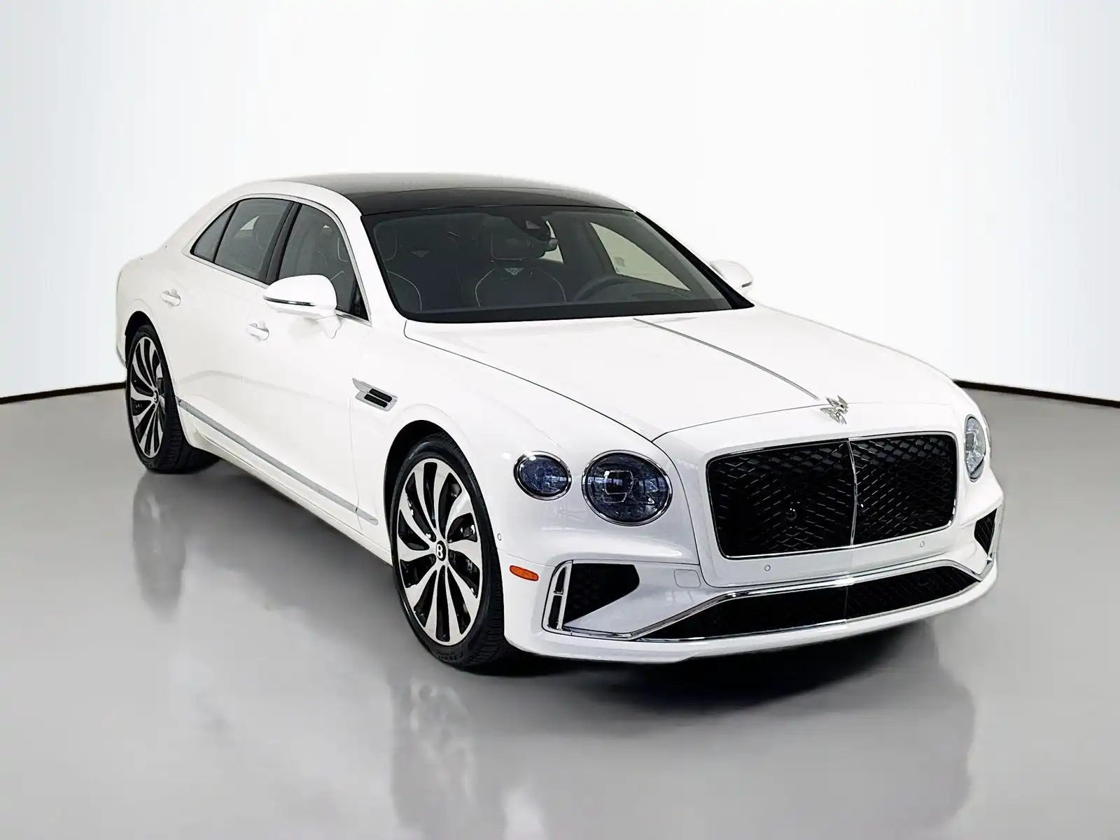 2026 Bentley Flying Spur's photo