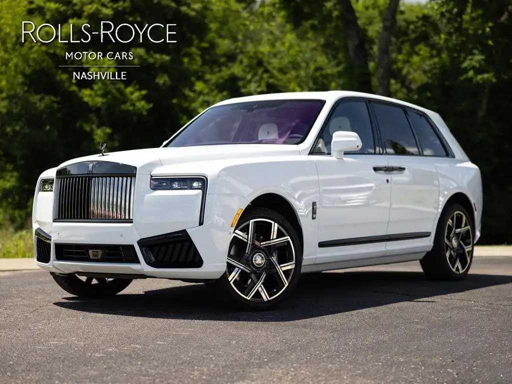 2027 Rolls-Royce Cullinan Black Badge's photo