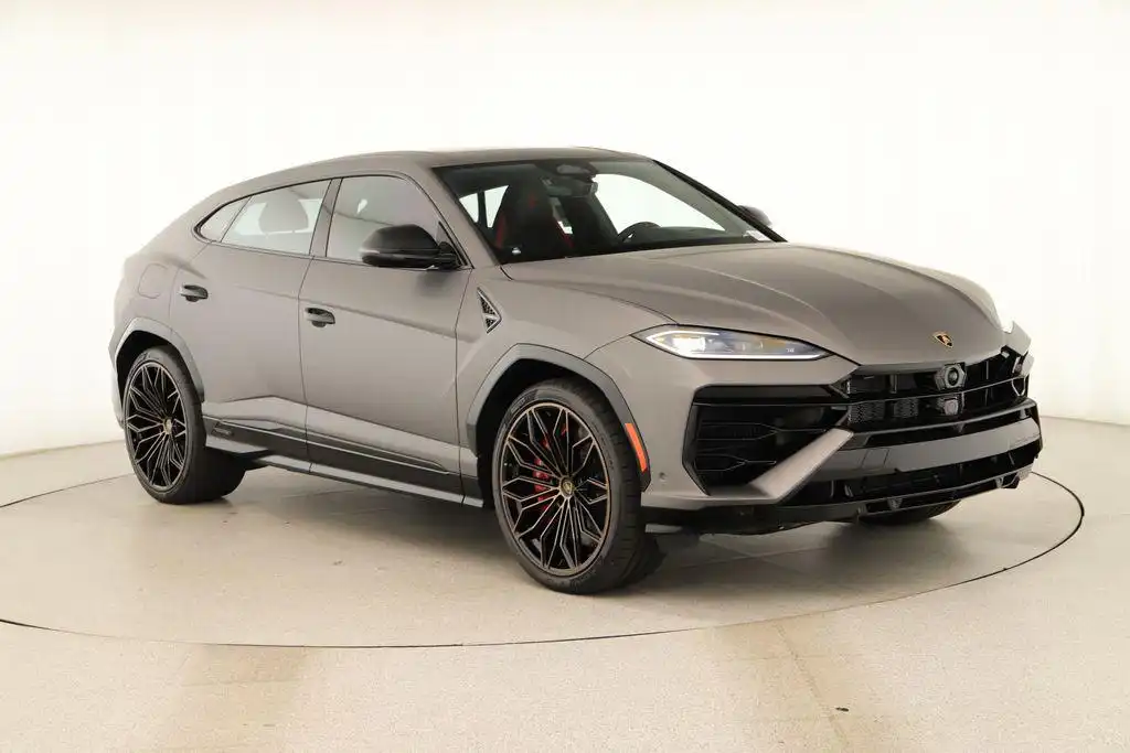 2026 Lamborghini Urus 4.0 V8 PHEV SE's photo
