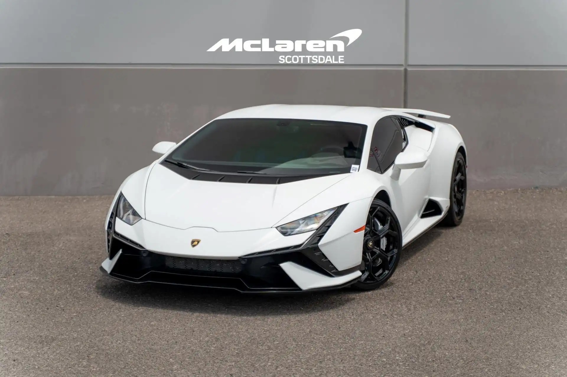 2024 Lamborghini Huracan's photo