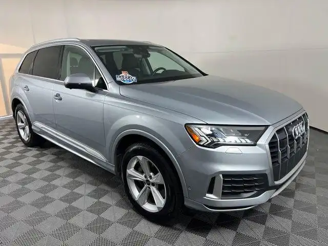 2024 Audi Q7 45 Premium Plus quattro Tiptronic's photo
