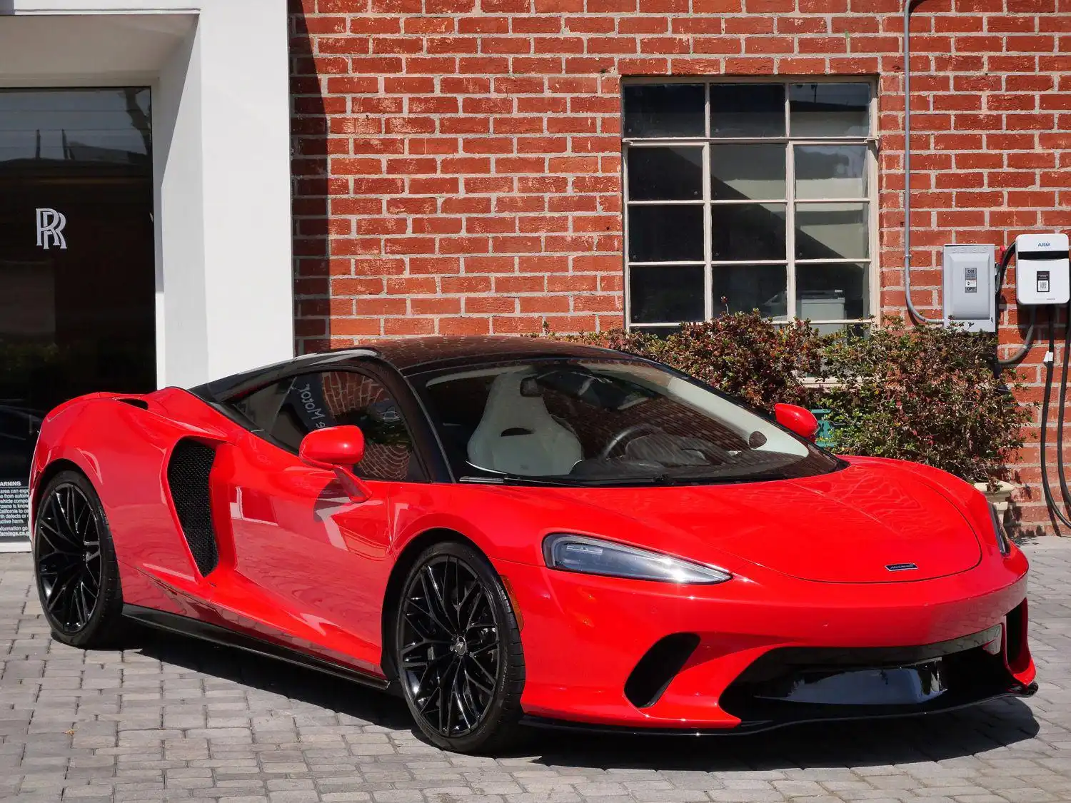 2023 McLaren GT Base's photo