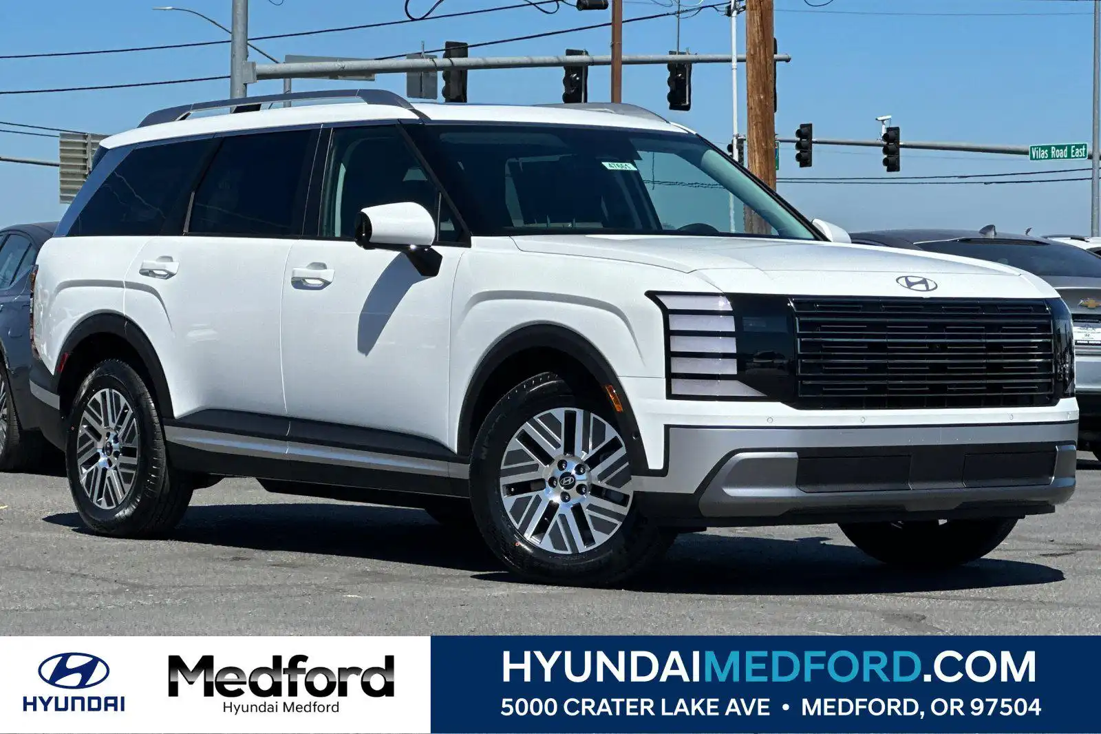 2026 Hyundai Palisade SEL Premium 8 Passenger Hybrid AWD's photo