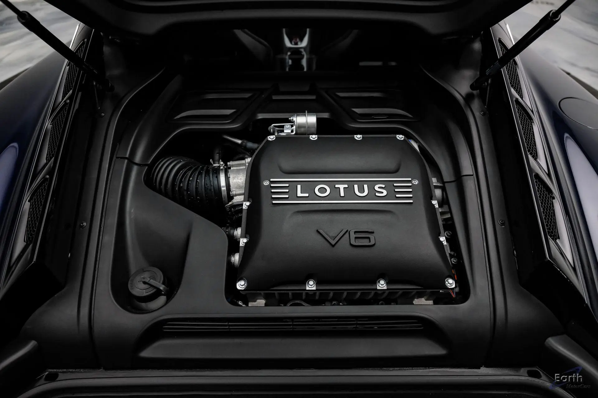 2026 Lotus Emira undefined photo 3