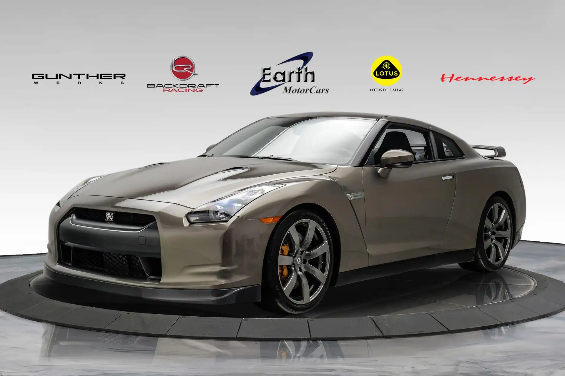 2009 Nissan GT-R GT-R Premium's photo