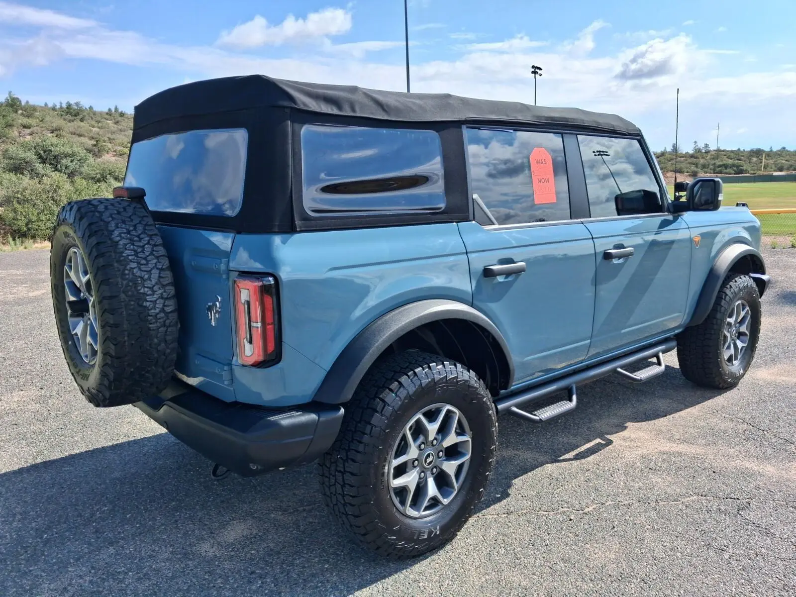 2023 Ford Bronco Badlands 4x4 photo 4
