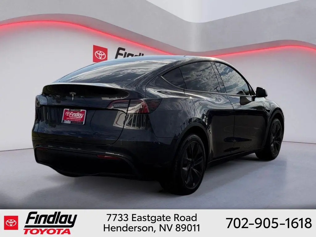 2024 Tesla Model Y Long Range Rear Wheel Drive photo 3