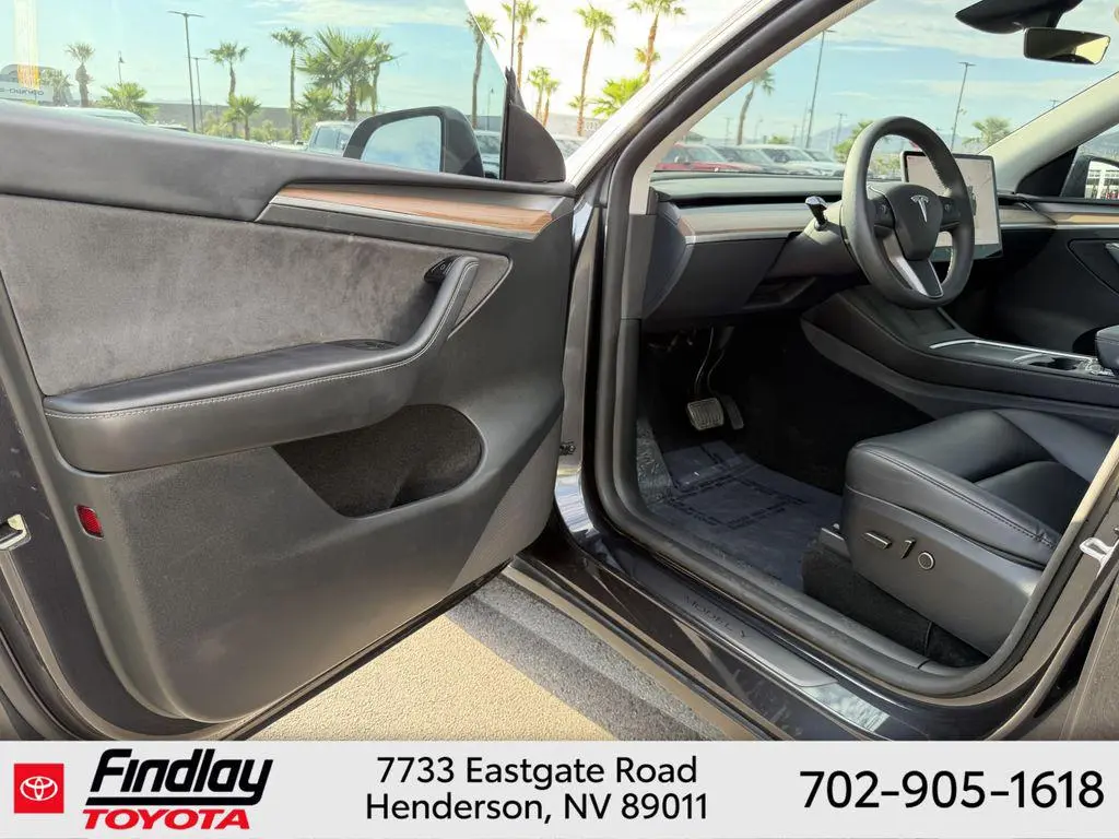 2024 Tesla Model Y Long Range Rear Wheel Drive photo 5