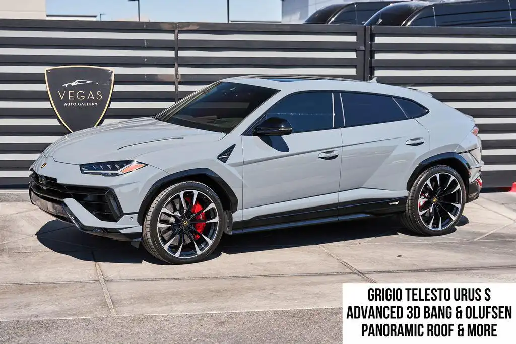 2023 Lamborghini Urus 4.0 V8 S's photo