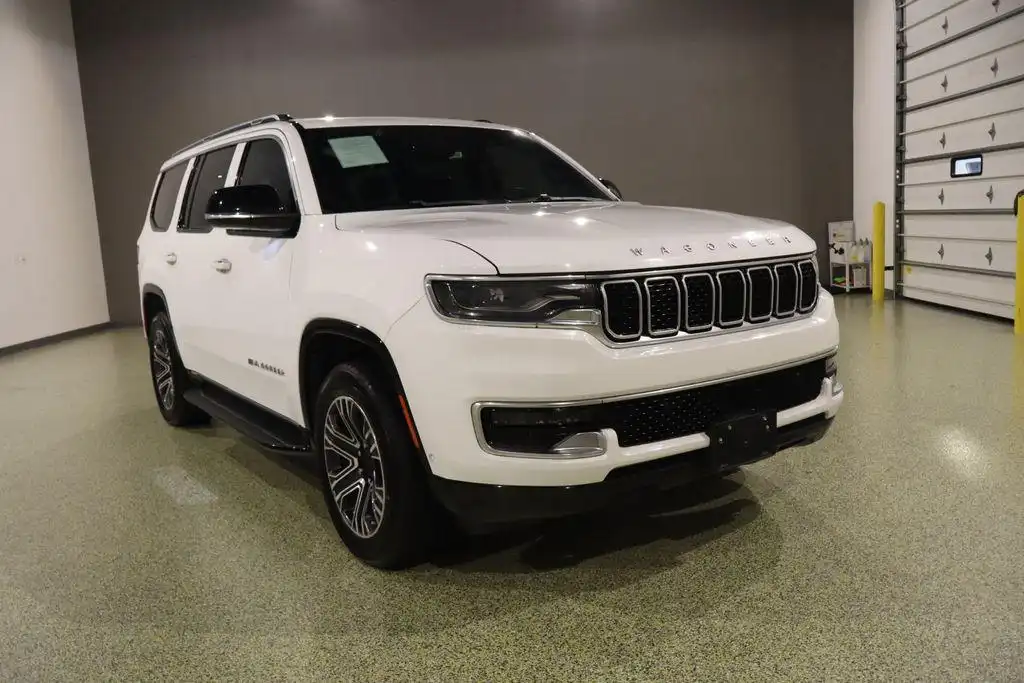 2023 Jeep Wagoneer Series I 4WD's photo