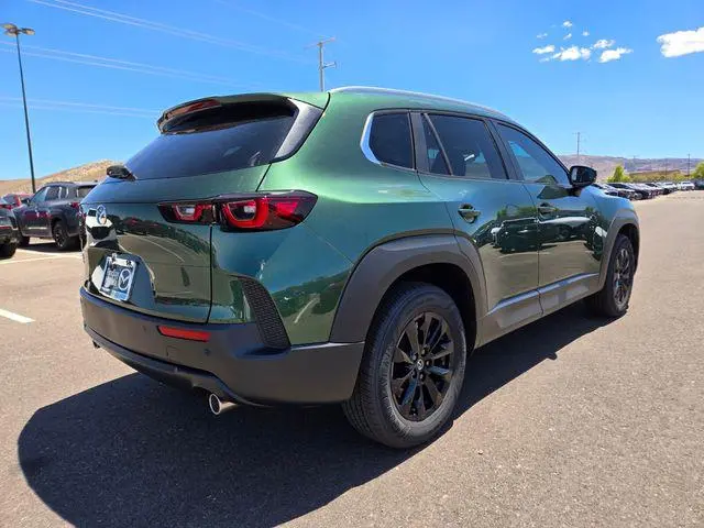 2026 Mazda CX-50 2.5 S Preferred photo 4