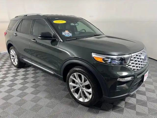 2023 Ford Explorer Platinum HEV's photo