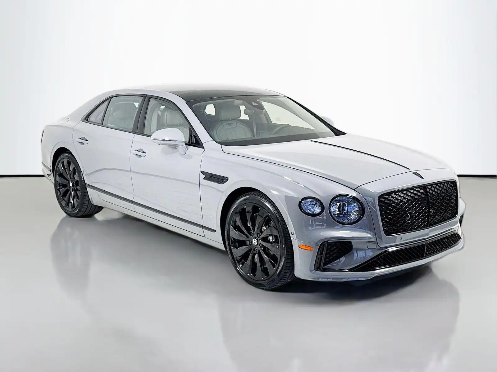 2026 Bentley Flying Spur's photo