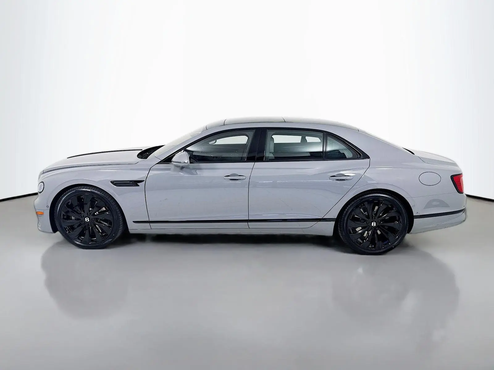 2026 Bentley Flying Spur undefined photo 4