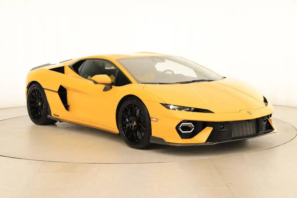 2026 Lamborghini Temerario 4.0 V8 PHEV's photo