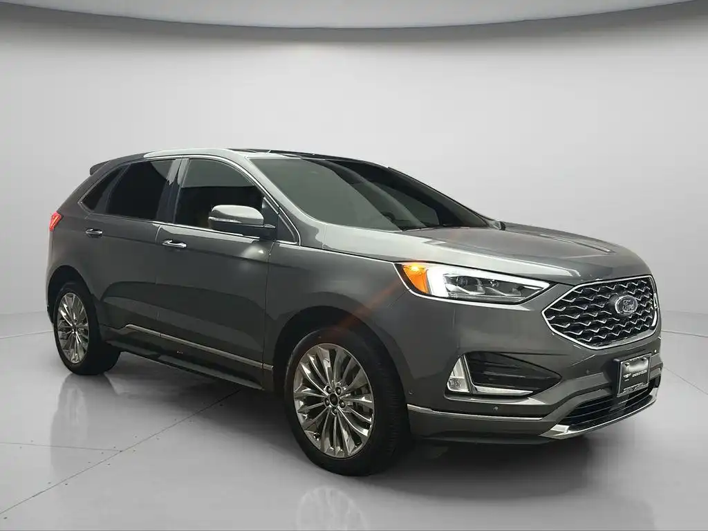 2024 Ford Edge Titanium AWD's photo