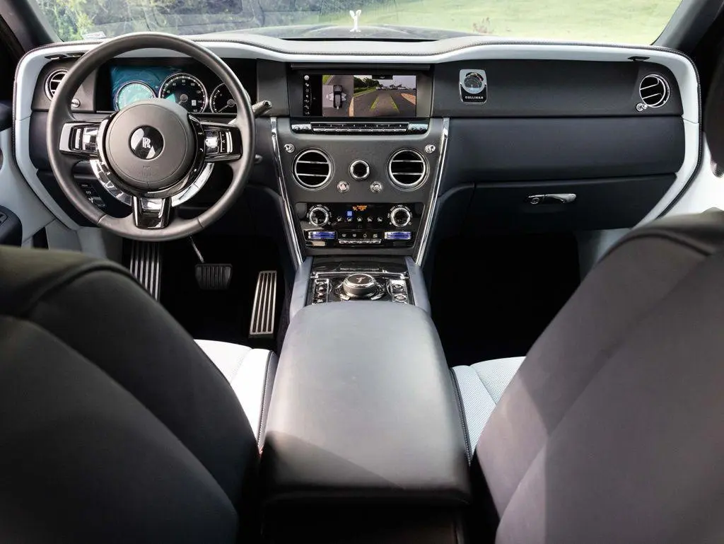 2022 Rolls-Royce Cullinan Base photo 3