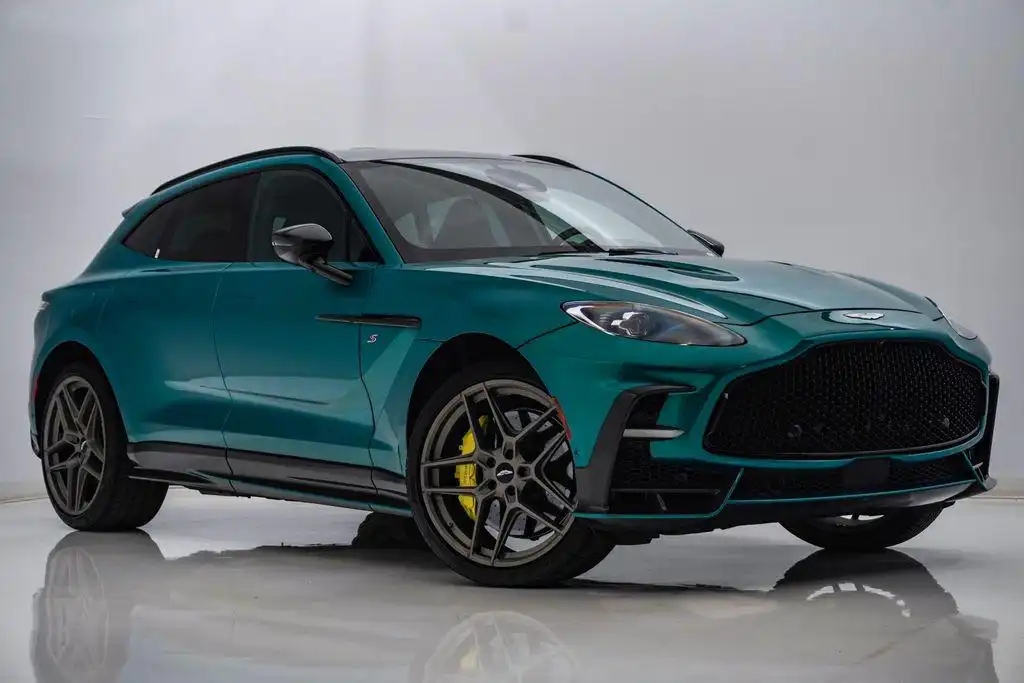2026 Aston Martin DBX 4.0 V8 S AWD's photo