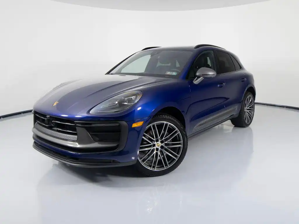 2026 Porsche Macan T's photo