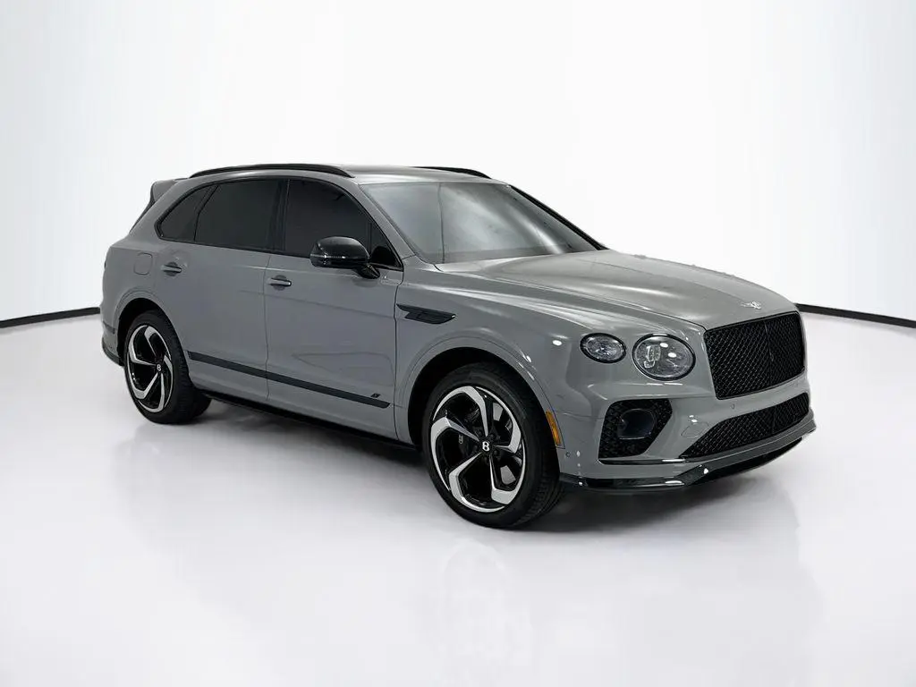 2023 Bentley Bentayga S photo 3