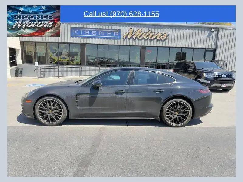 2018 Porsche Panamera 4's photo