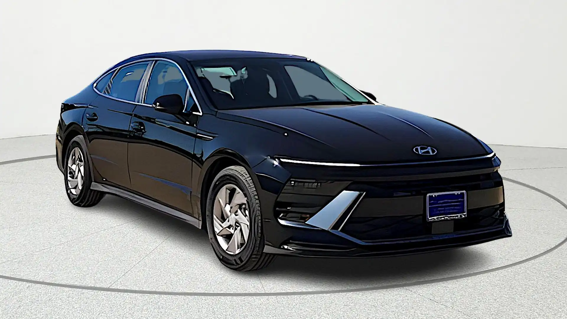 2026 Hyundai Sonata SE's photo