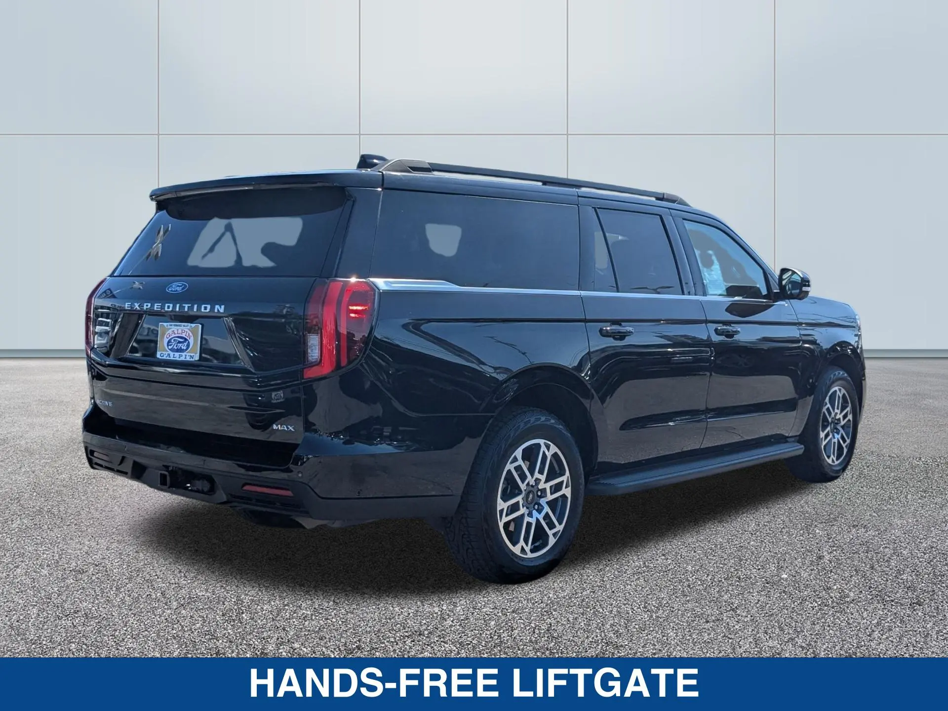 2025 Ford Expedition Active MAX photo 5