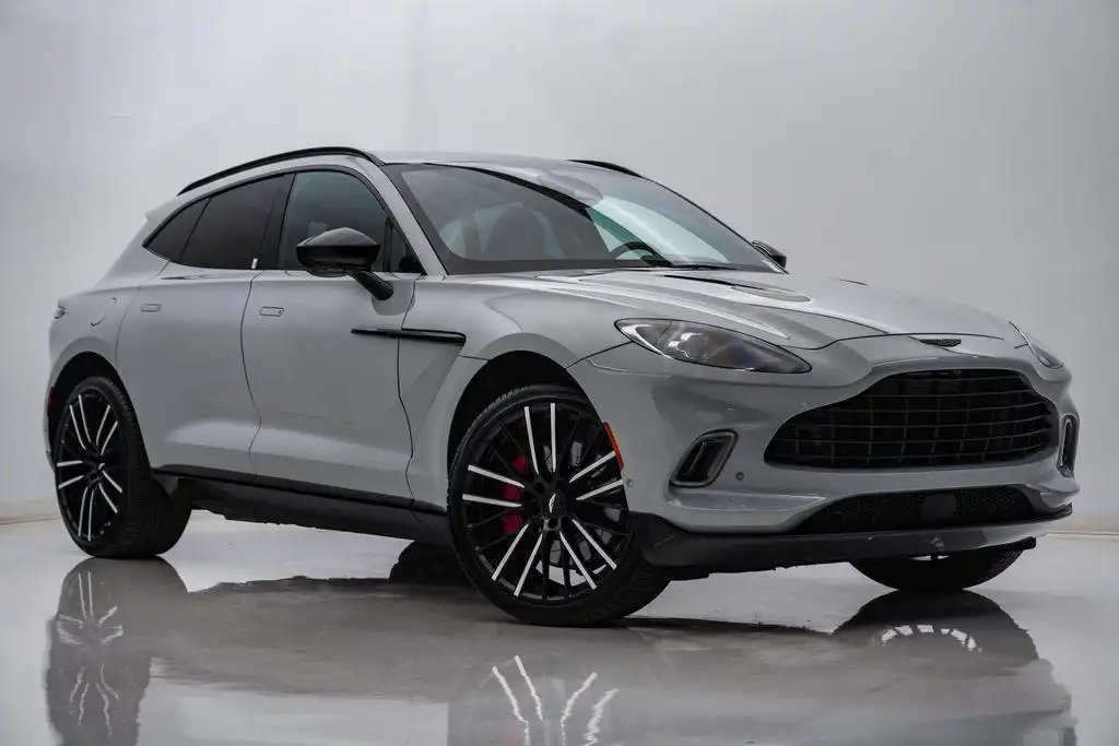 2023 Aston Martin DBX 4.0 V8 AWD's photo