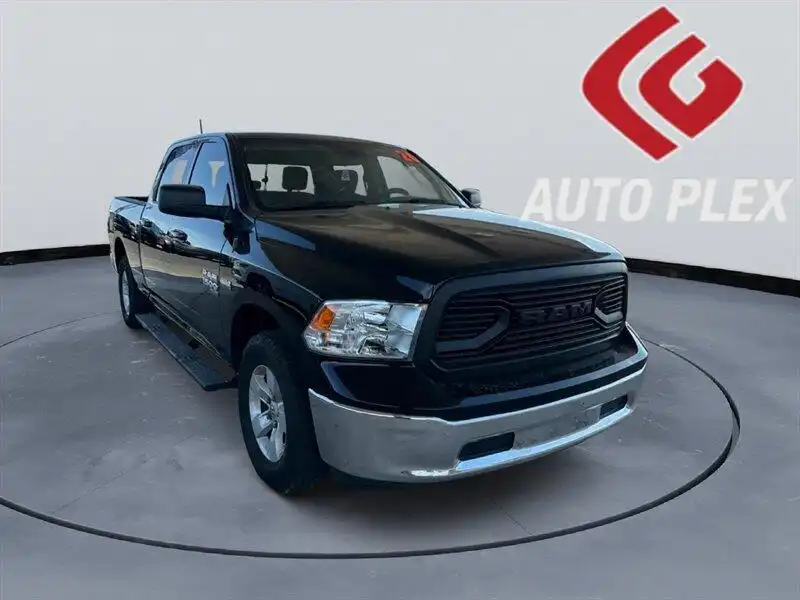 2020 RAM 1500 Classic SLT 4x4 Crew Cab 6'4's photo