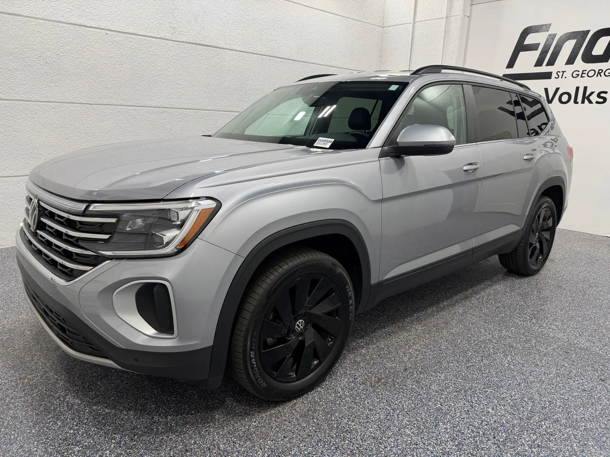 2024 Volkswagen Atlas 2.0T SE w/Tech's photo