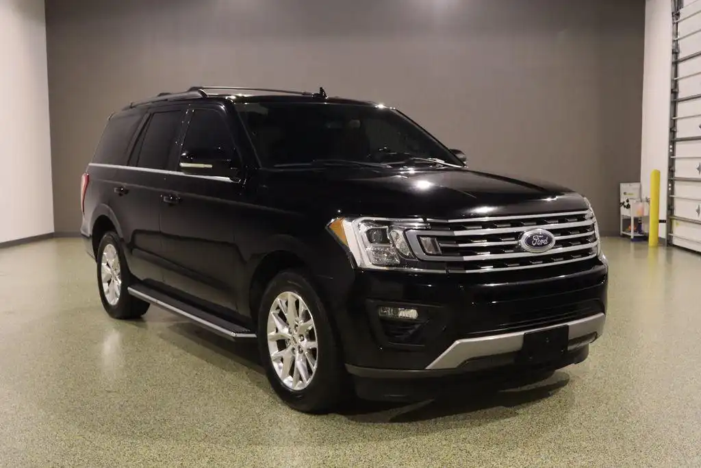 2021 Ford Expedition XLT's photo