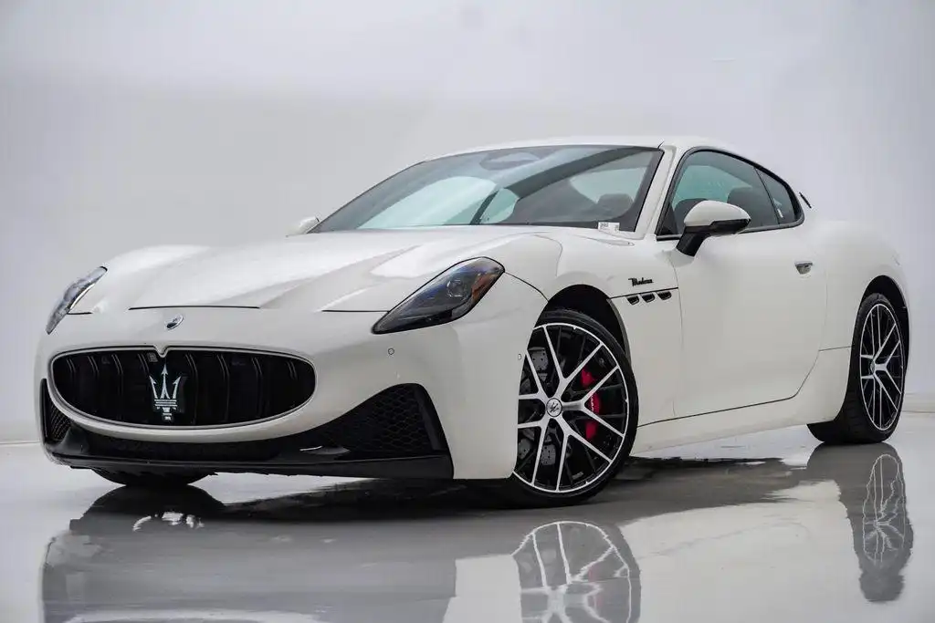 2024 Maserati GranTurismo Modena's photo