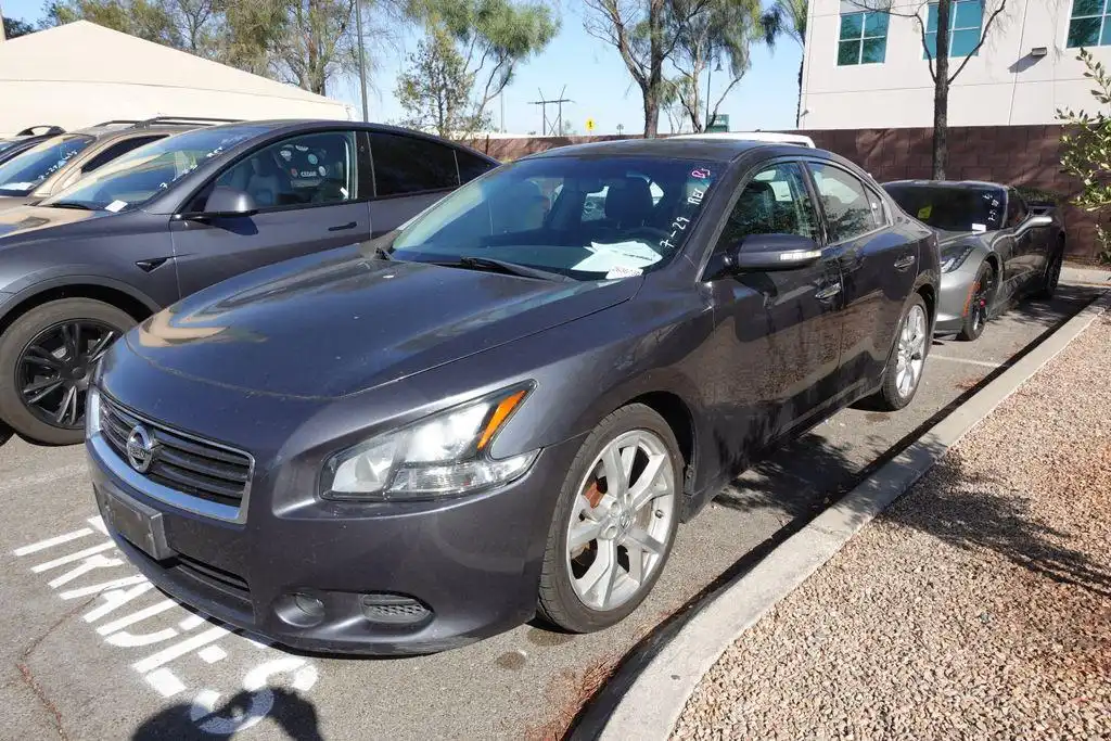 2012 Nissan Maxima 3.5 SV's photo