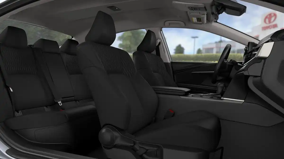 2026 Toyota Camry LE Hybrid's photo