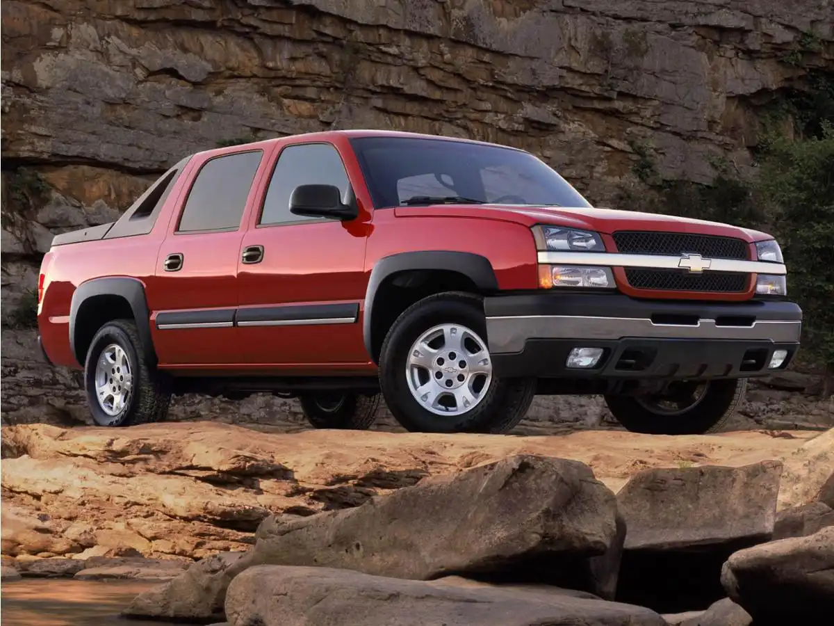 2003 Chevrolet Avalanche 2WD 1500 Series's photo