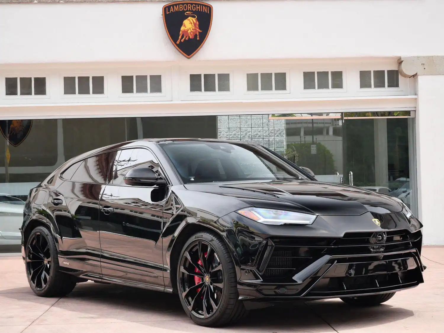 2024 Lamborghini Urus 4.0 V8 S's photo