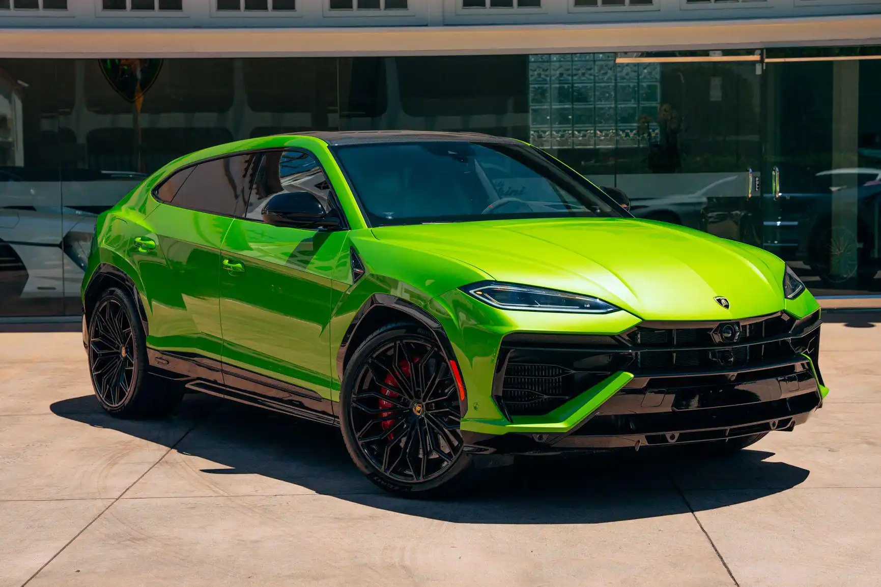 2026 Lamborghini Urus 4.0 V8 PHEV SE's photo