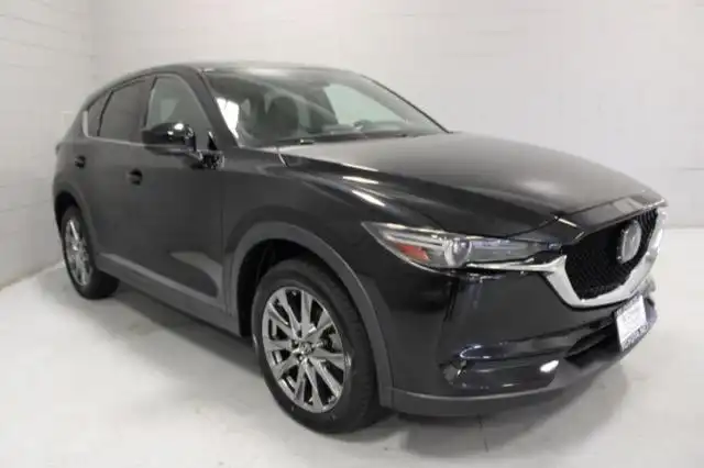 2019 Mazda CX-5 Signature AWD Auto's photo