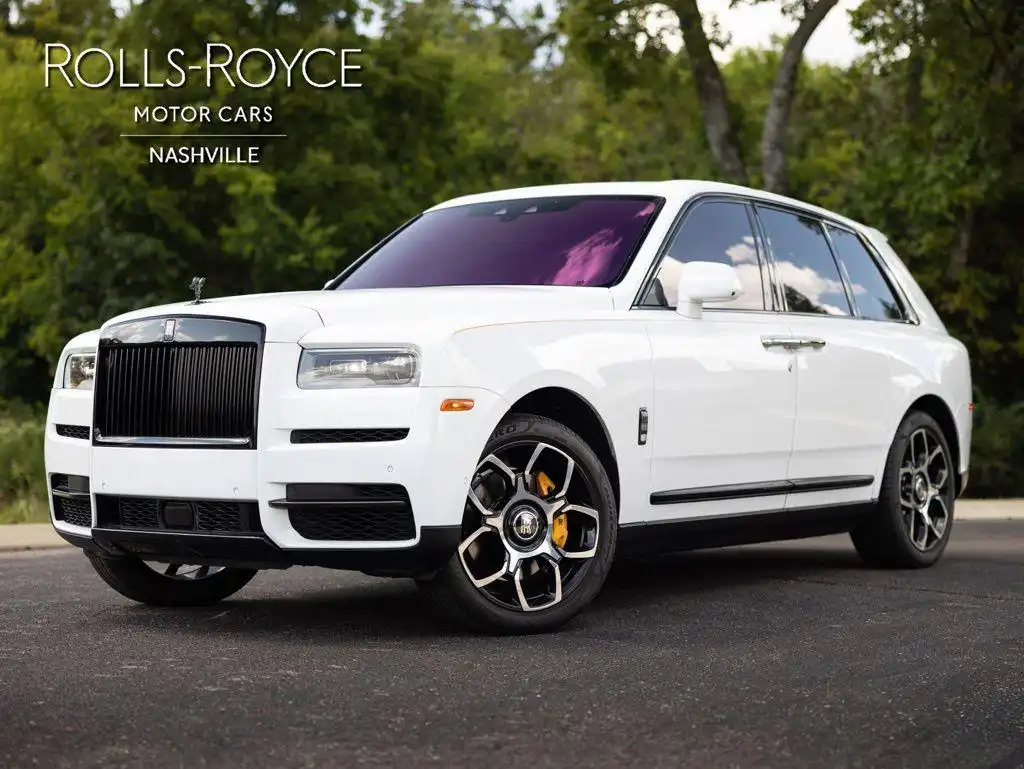 2022 Rolls-Royce Cullinan Black Badge's photo